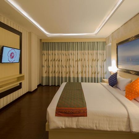 Hotel Grand Puri Saron Jogyakarta Zewnętrze zdjęcie