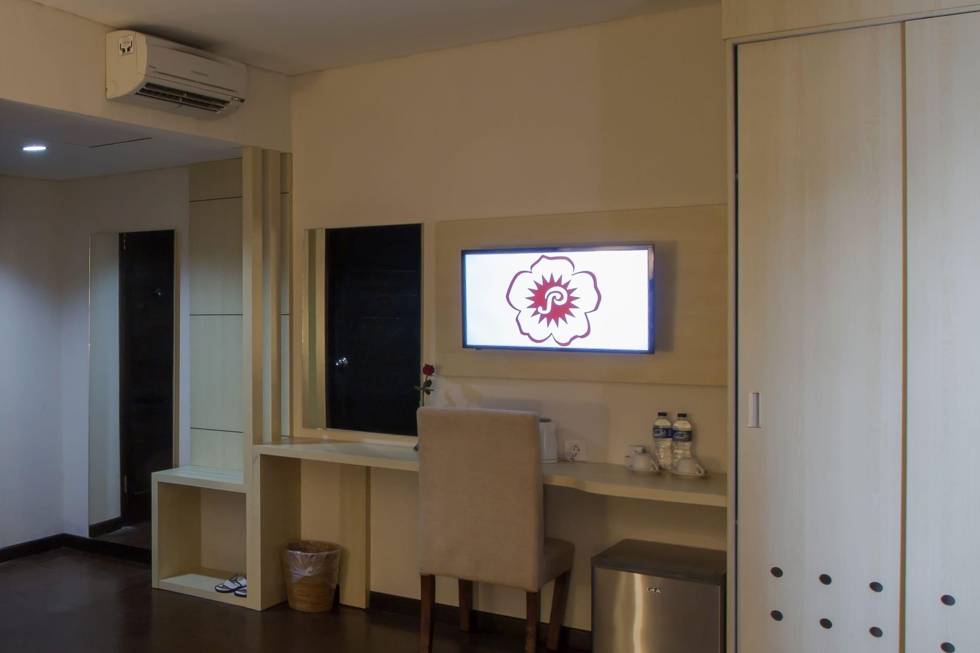 Hotel Grand Puri Saron Jogyakarta Zewnętrze zdjęcie