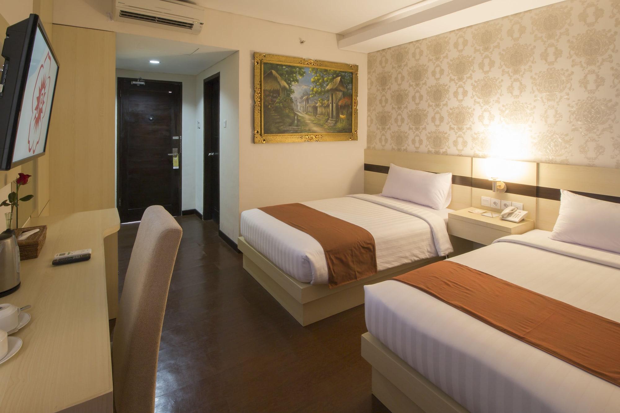 Hotel Grand Puri Saron Jogyakarta Zewnętrze zdjęcie