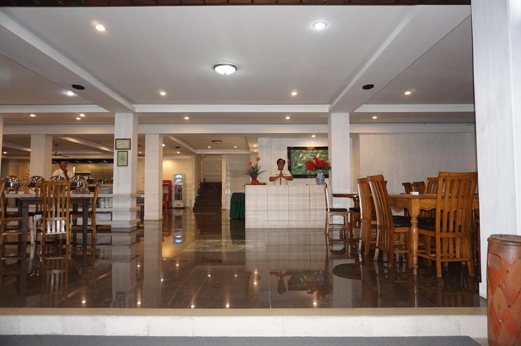 Hotel Grand Puri Saron Jogyakarta Zewnętrze zdjęcie