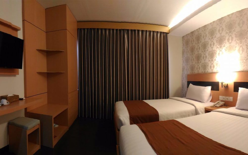 Hotel Grand Puri Saron Jogyakarta Zewnętrze zdjęcie